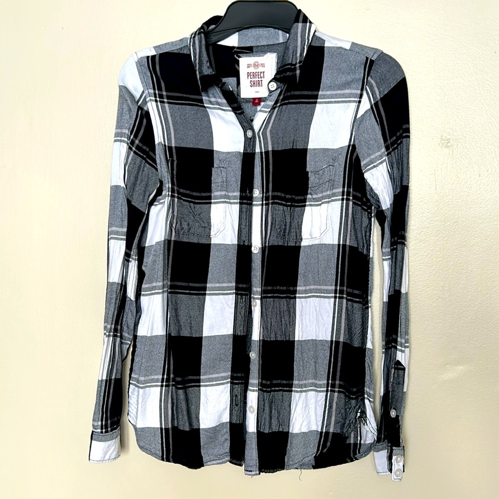 SO Buffalo Plaid Button Down Shirt